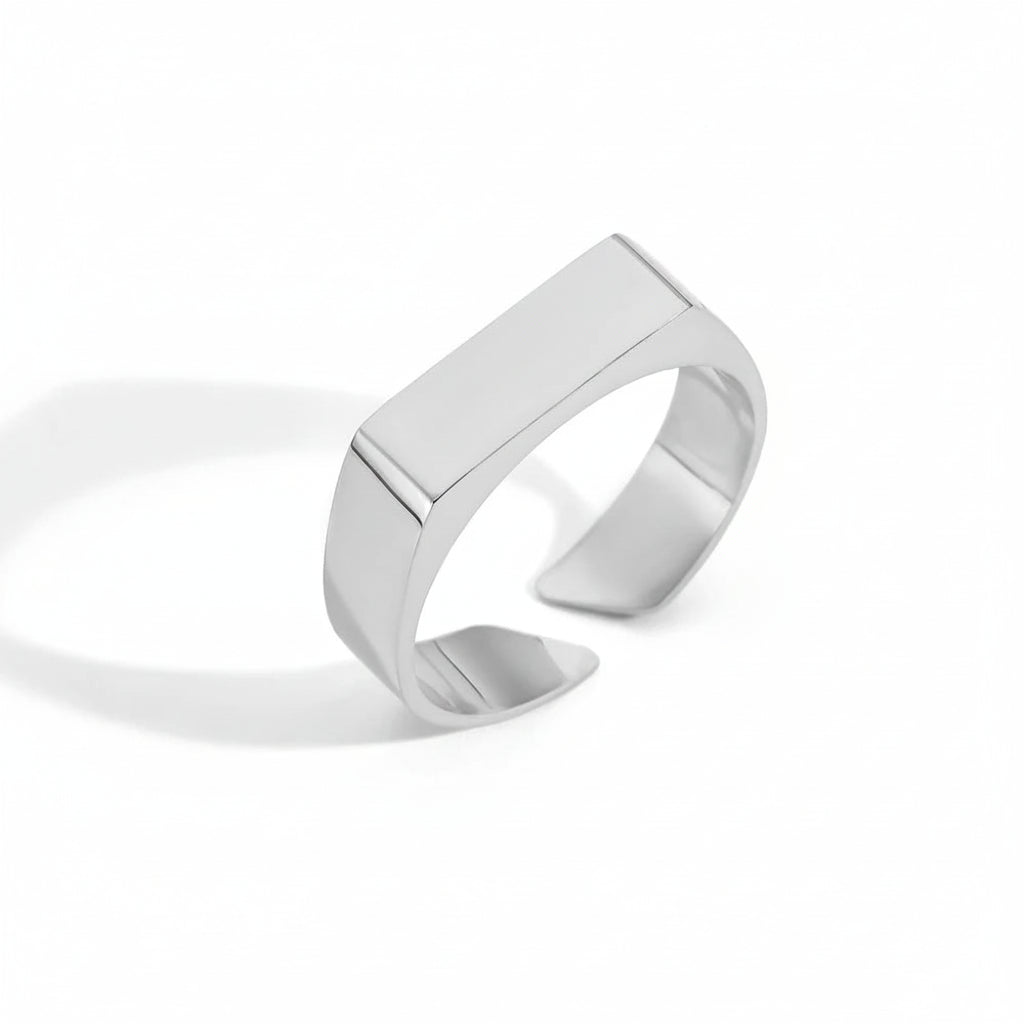 Classic Signet Ring